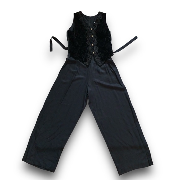 v i n t a g e :: Velvet Vest Bracade Embroidered Overall Back Tie - Picture 5 of 16